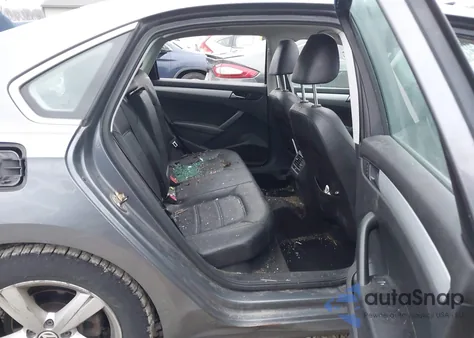 2013 Volkswagen Passat 2.5L Se from USA, damaged, VIN 1VWBP7A3XDC047480